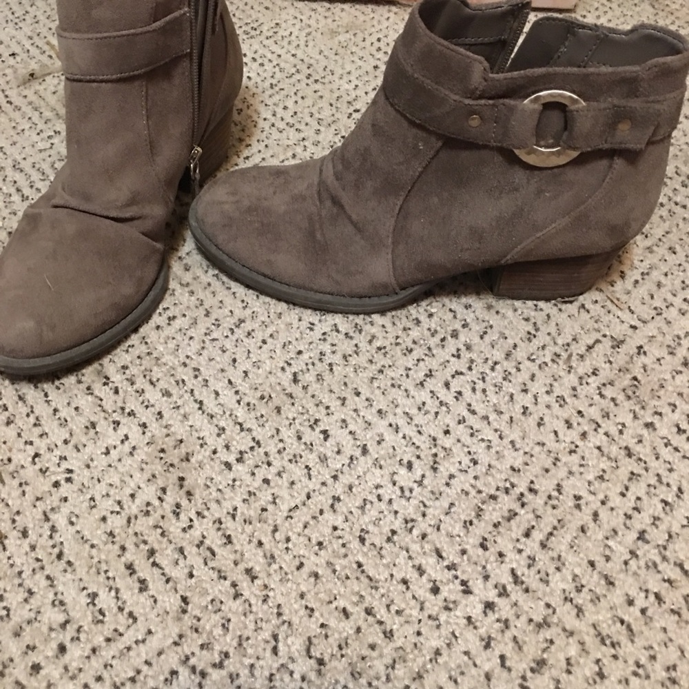 Suede booties - Picture 2 of 5